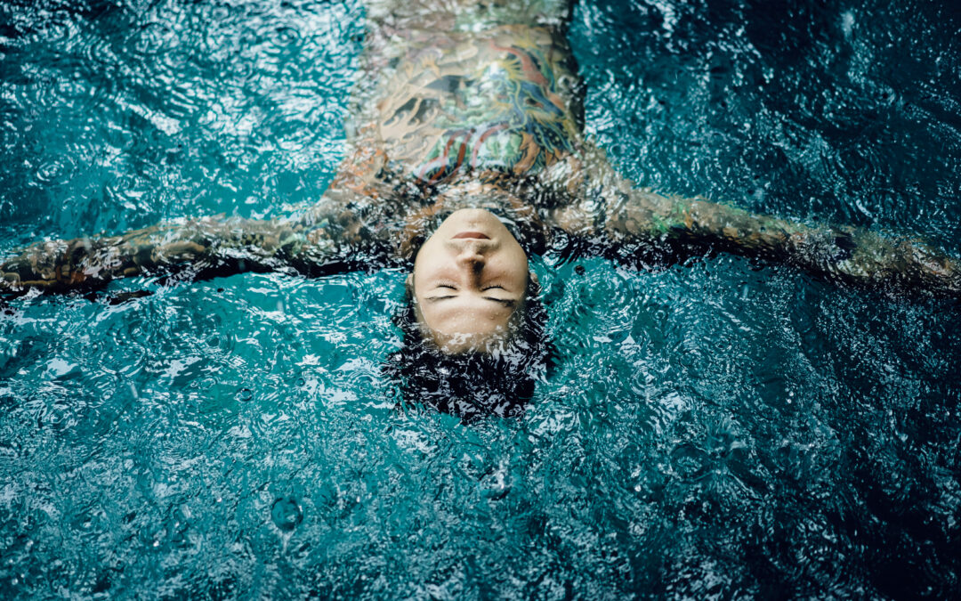 Effort intense : pourquoi l’eau est essentielle pour la récupération ?